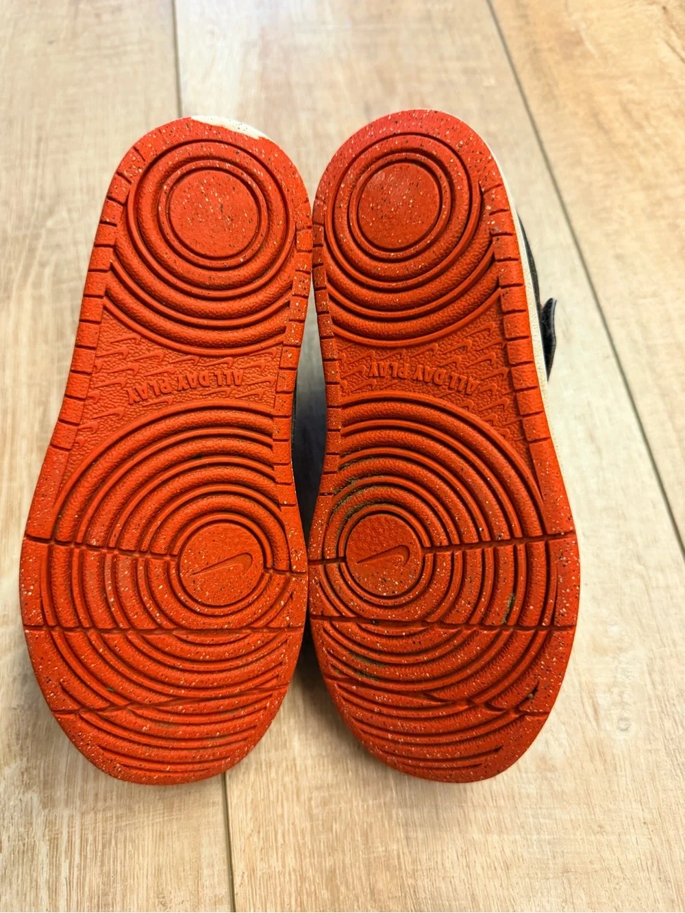 Nike classic kids